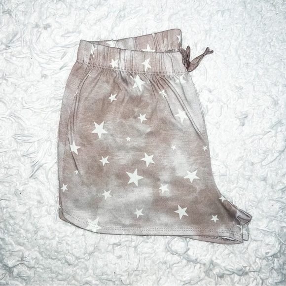 Old Navy Girls Printed Pajama Shorts, Big Stars, Size XL (14-16) - Picture 4 of 7